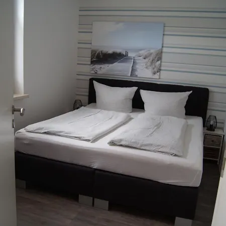 Ostseebuhne Graal-Mueritz