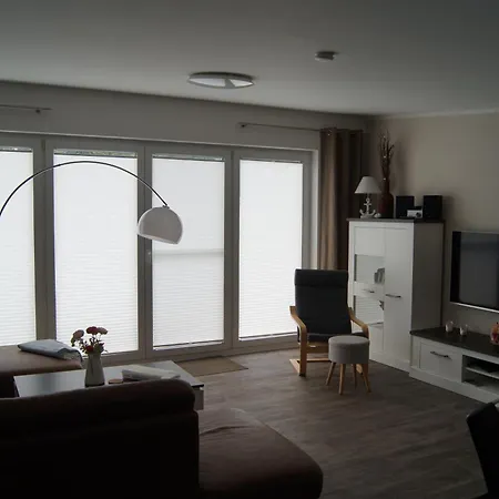 Ostseebuhne * Graal-Mueritz